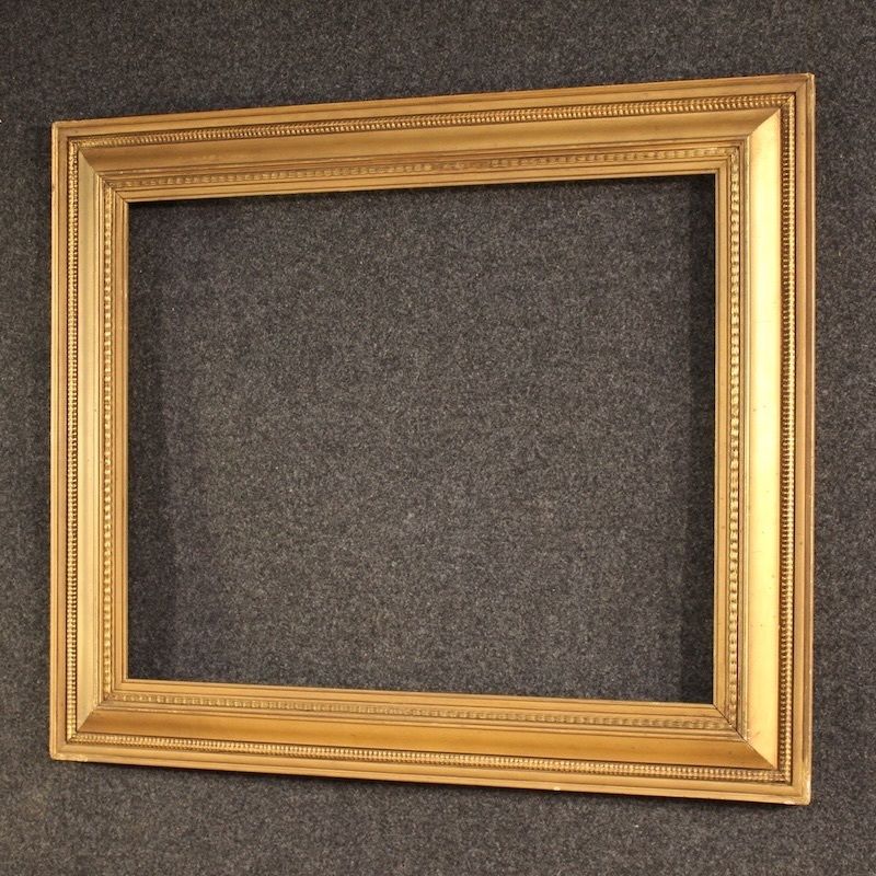 photo for sale 20e-eeuwse Italiaanse vergulde houten lijst met gips