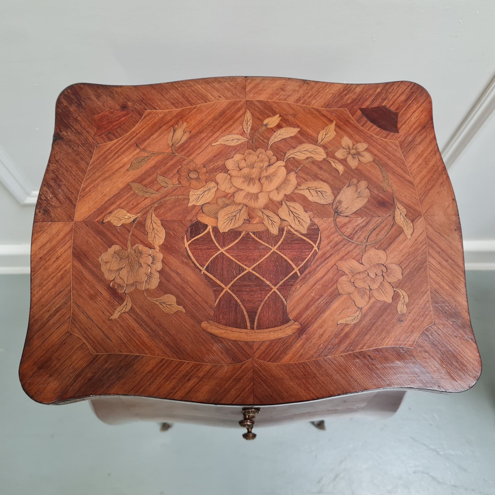 Quality French Kingwood Bedside Tables C1930 Free Del Eng/Wales photo furniture