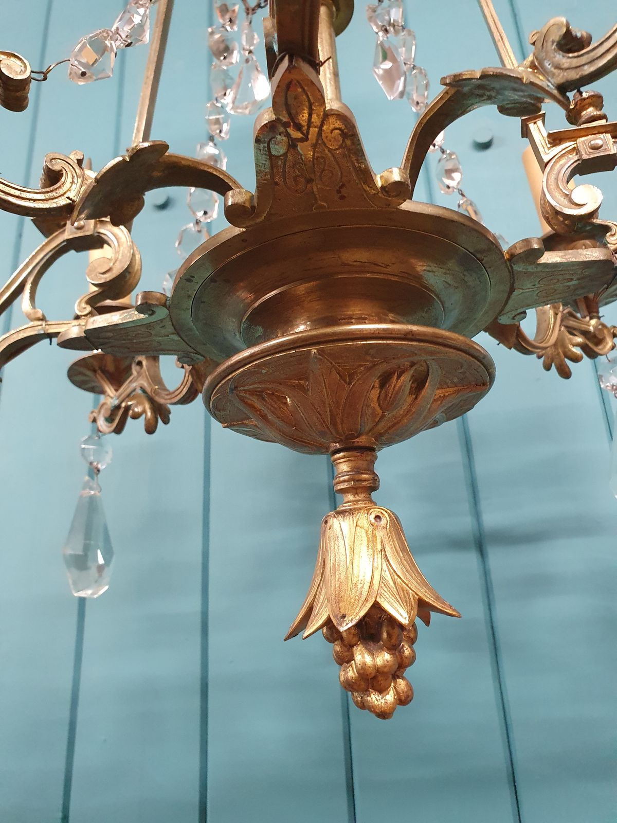 photo furniture Circa 1900 Eight Arm Brass & Cut Glass Crystal Chandelier With Lion Masks 21"
