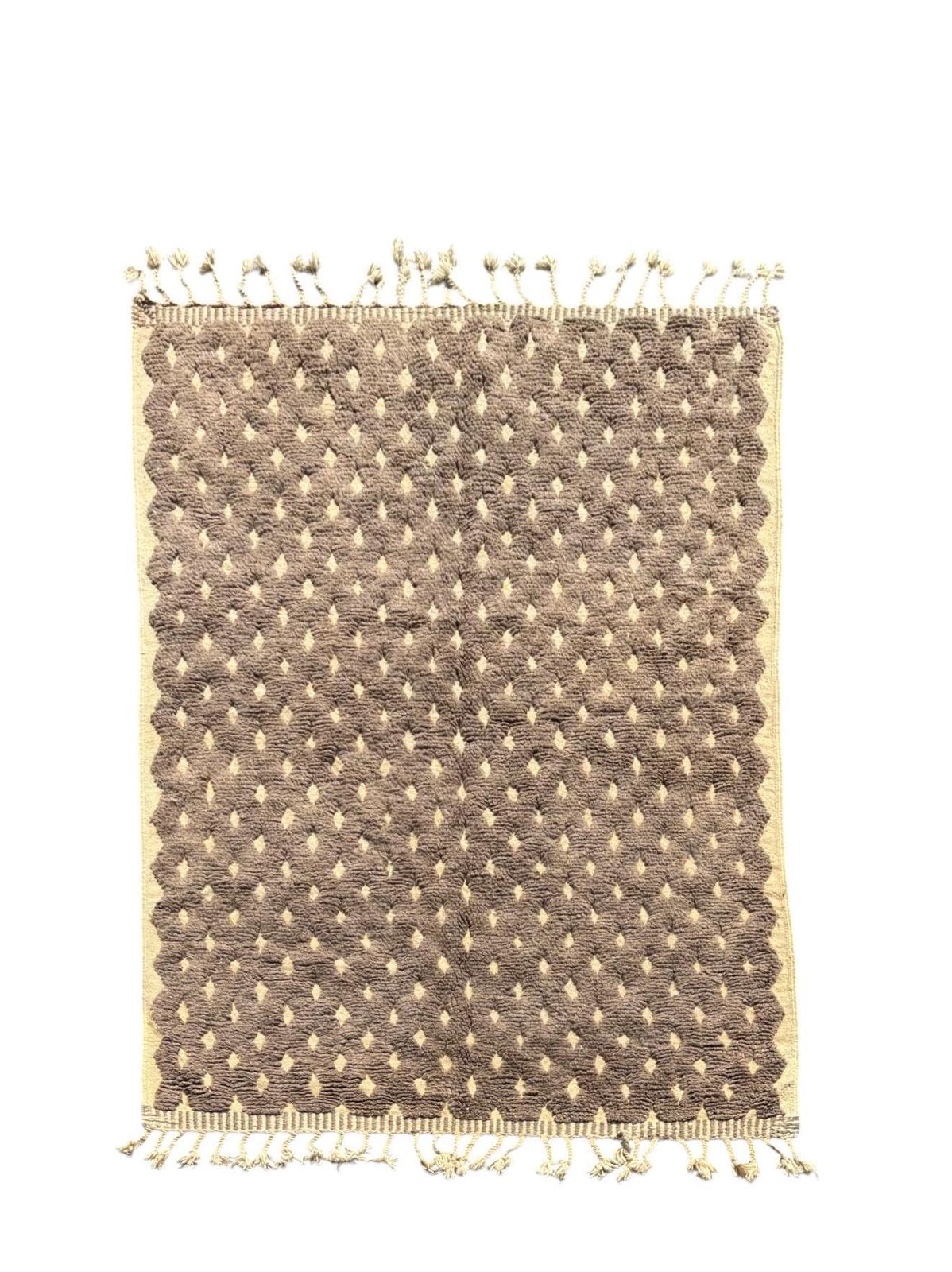 Tapis en laine style boho marocain 180 x 270 cm - tons neutres, motif losange et franges photo furniture