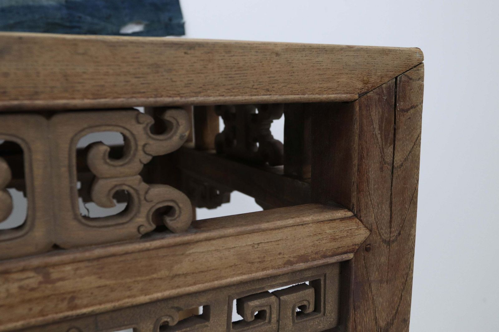 photo furniture Chinese Qing Dynasty Elm Alter Table With Brass Staples