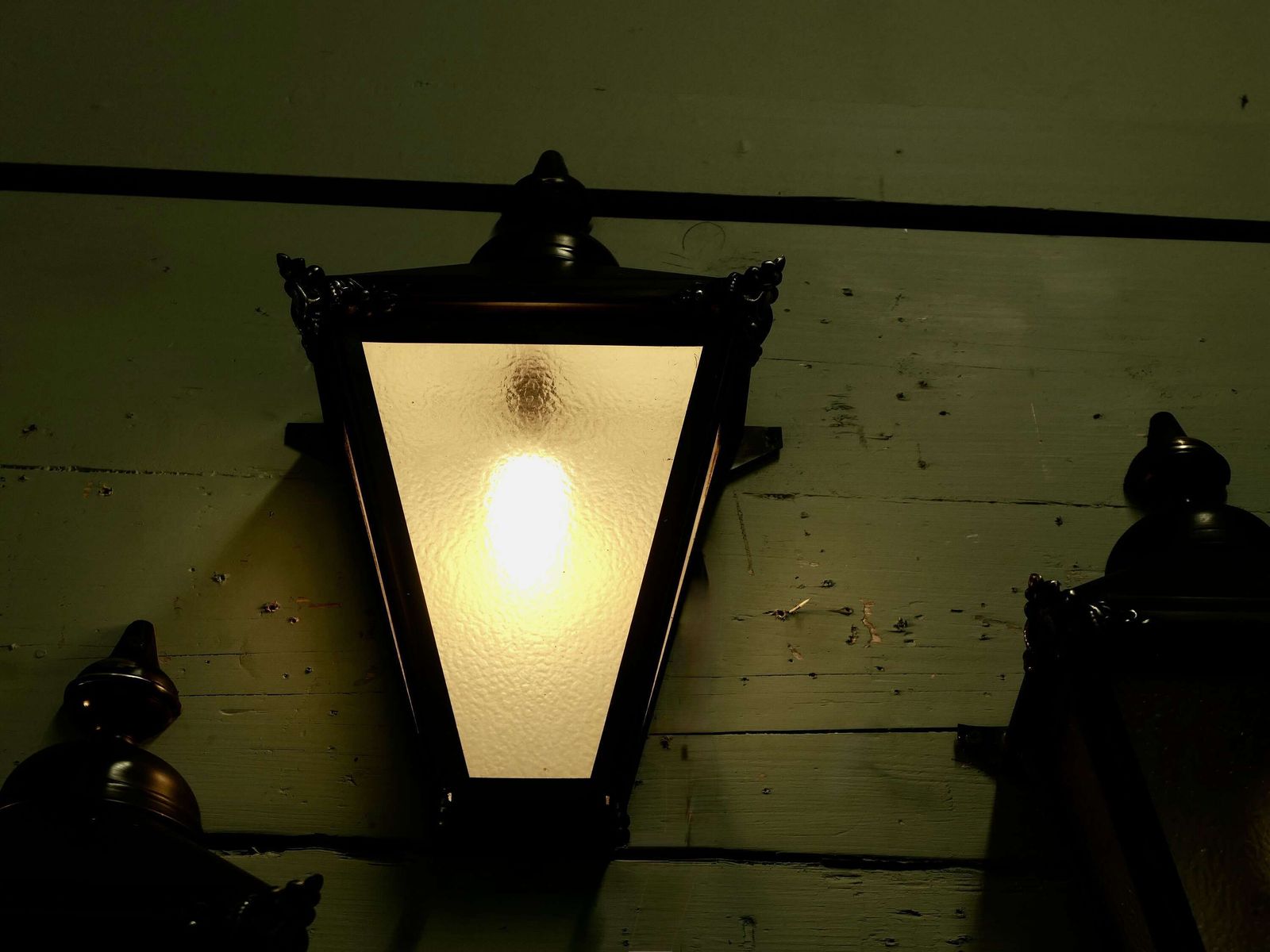 Set Of 4 Traditional Wall Lanterns These Are Traditional Style Wall Lanterns They Are Mad photo Lighting