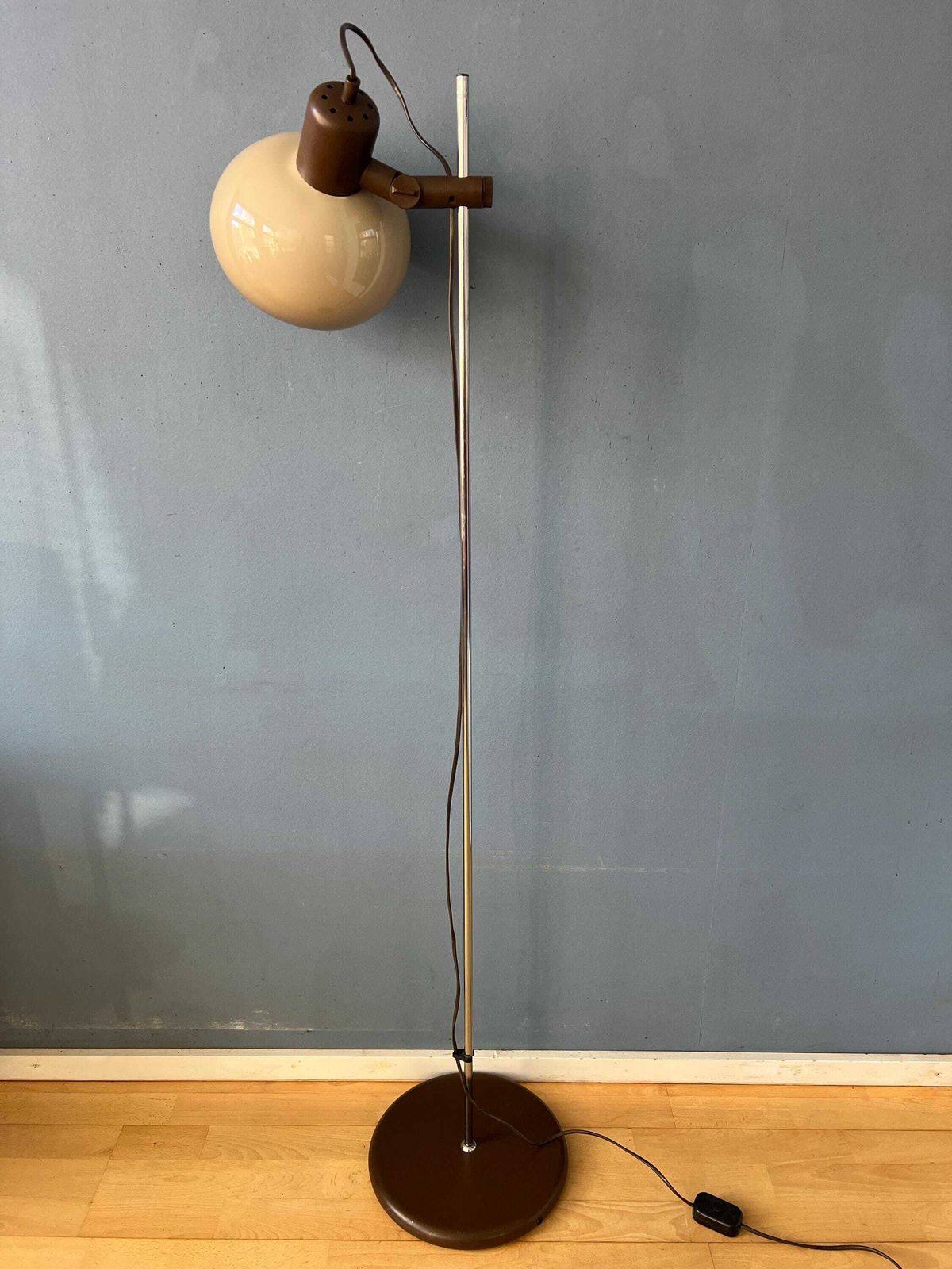 Mushroom Vloerlamp   Herda Staande Lamp   Space Age Decoratie photo vinterior