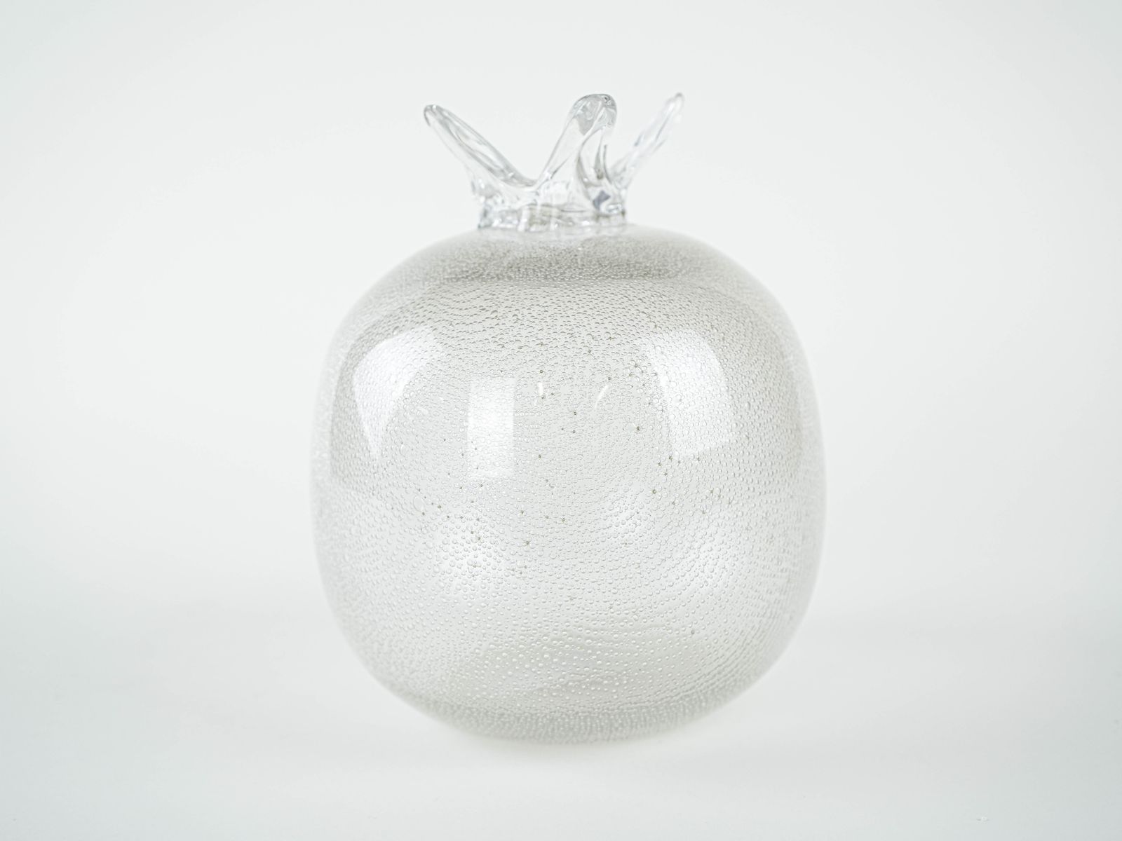 Vase en verre en forme de grenade, design danois, années 1970, fabriqué au Danemark photo vinterior