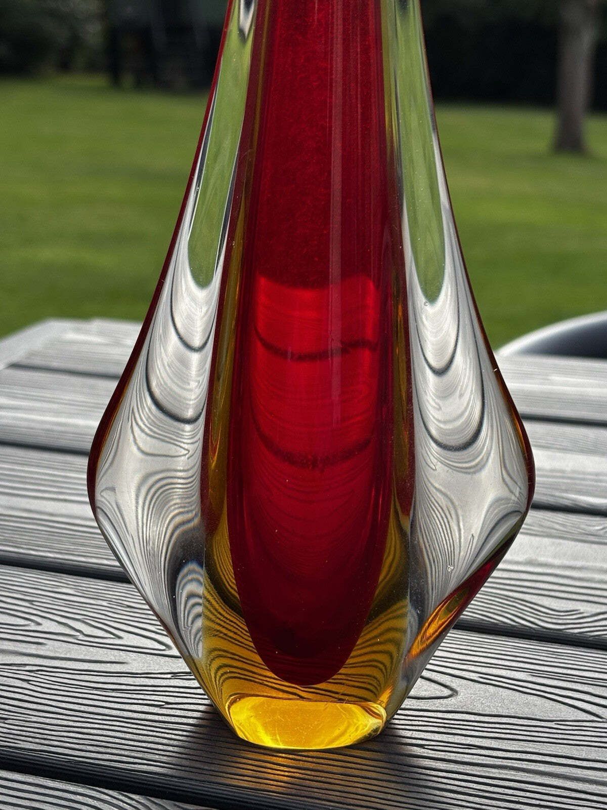 Murano Glass Sommerso Vase. photo furniture