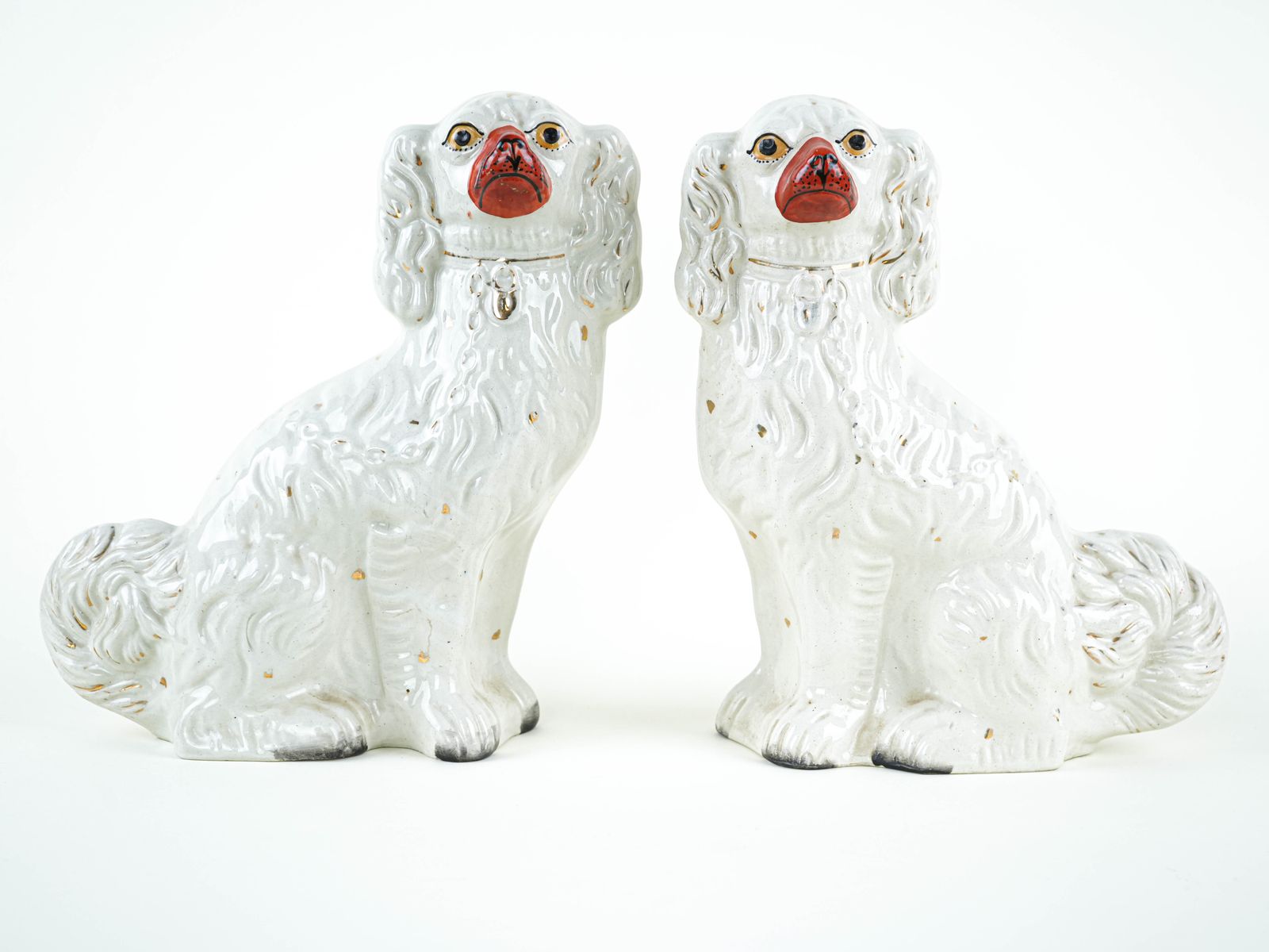 Keramieken schoorsteenbeeldjes – spaniëls, Staffordshire-stijl, Made In England photo 739.0