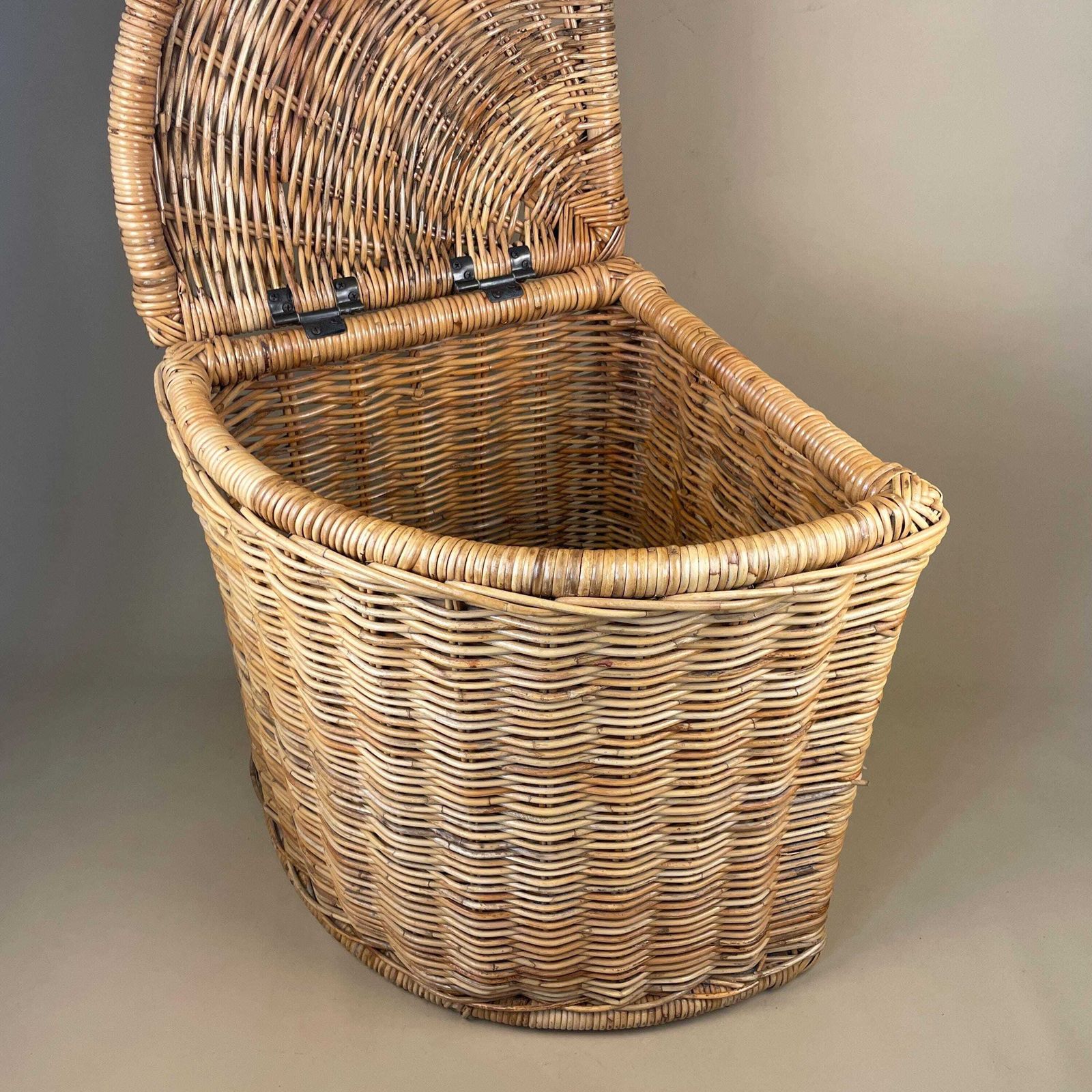 Vintage Corner Triangle Basket Woven Wicker Brown Antique Storage Farmhouse Cottage Decor Laundry Log Wood Large Lidded Lid photo 75.0
