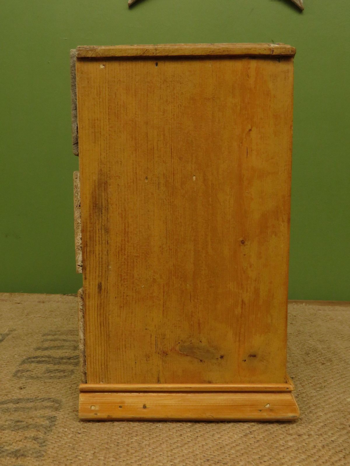 Table Top Pine Keepsake Chest, 1800s photo buy