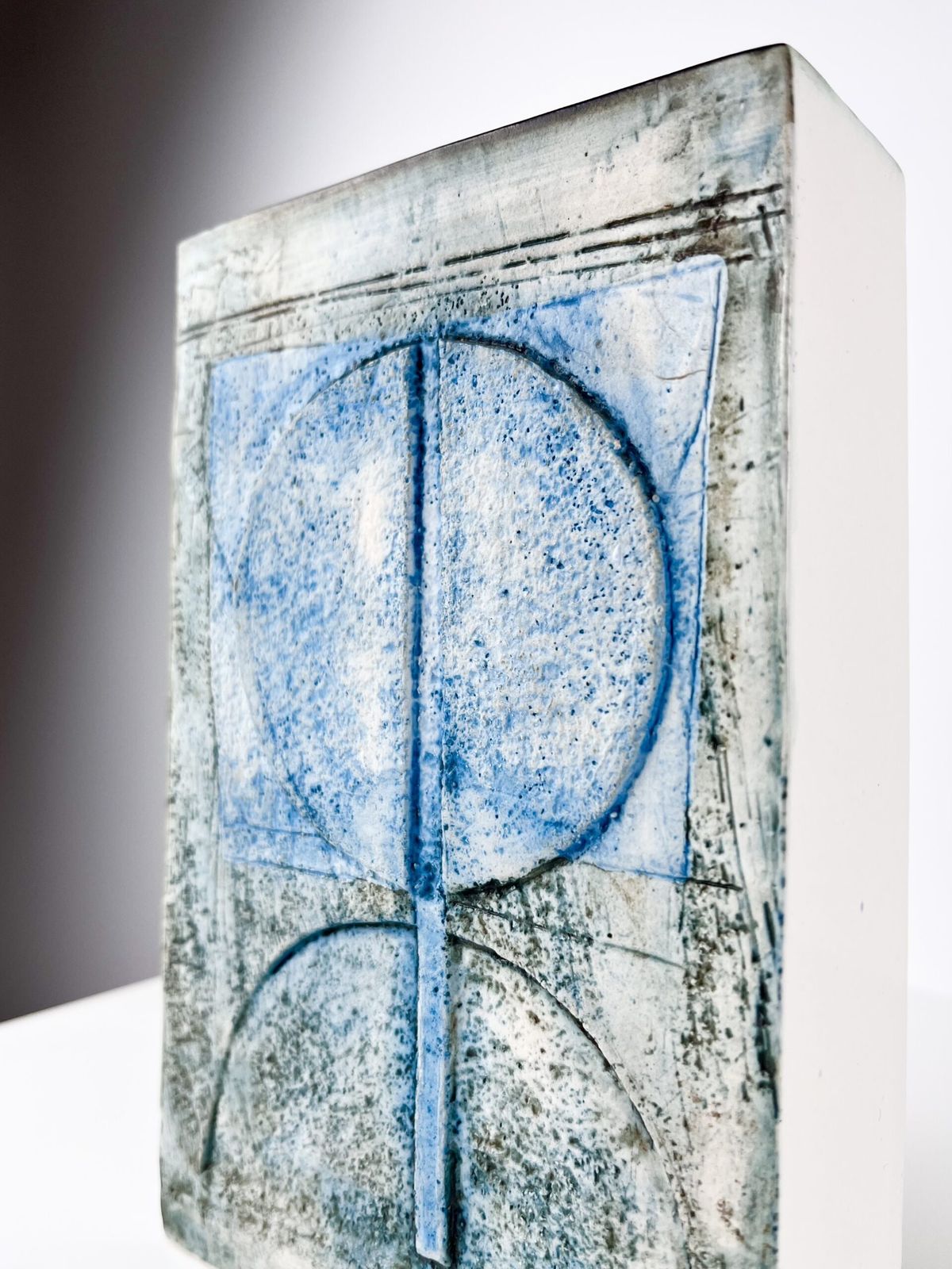 Anne Lewis For Troika Double Sided Slab Vase British 1960s photo 295.0