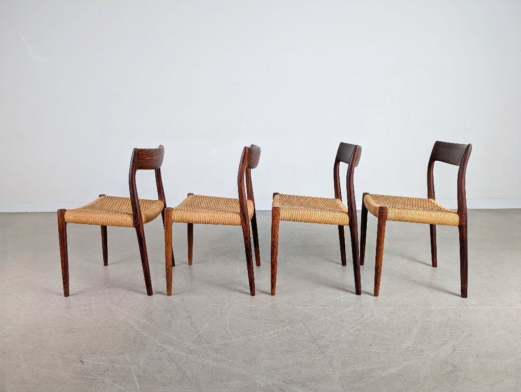 photo furniture Set van 4 stoelen JL Mollers Model 75 Niels Otto Møller Palissander