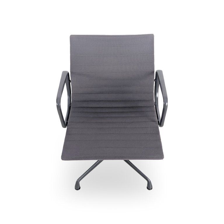 Vitra Ea 107 Bureaustoel – Vitra Charles Ray Eames Hopsak Donkergrijs photo furniture