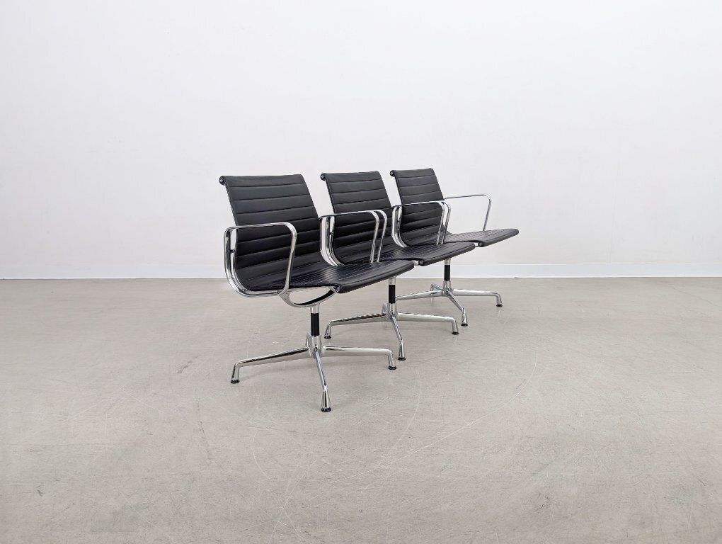 Vitra Charles And Ray Eames Stoel Ea 108 Leer Zwart – Set Van 3 photo 1347.0