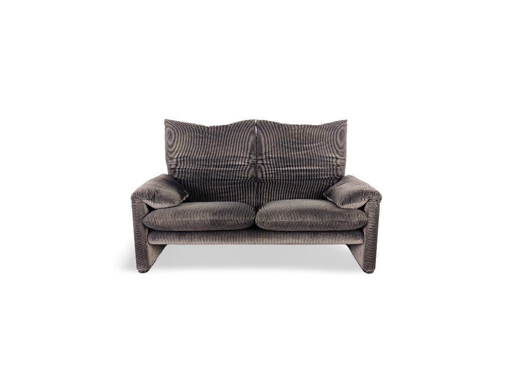 Cassina Maralunga Tweezitsbank Vico Magistretti Stof Corduroy Grijs
