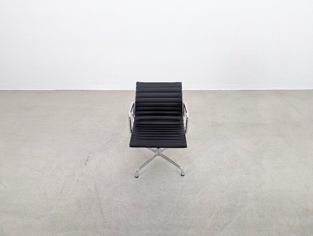 Original Vitra Charles & Ray Eames Chair Ea 108 Black Leather photo for sale