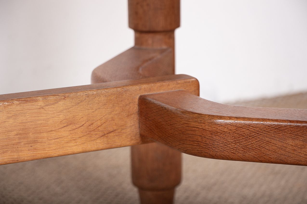 Grande table à manger extensible, 320 cm, en chêne, par Guillerme et Chambron pour Votre Maison, 1960. photo vinterior