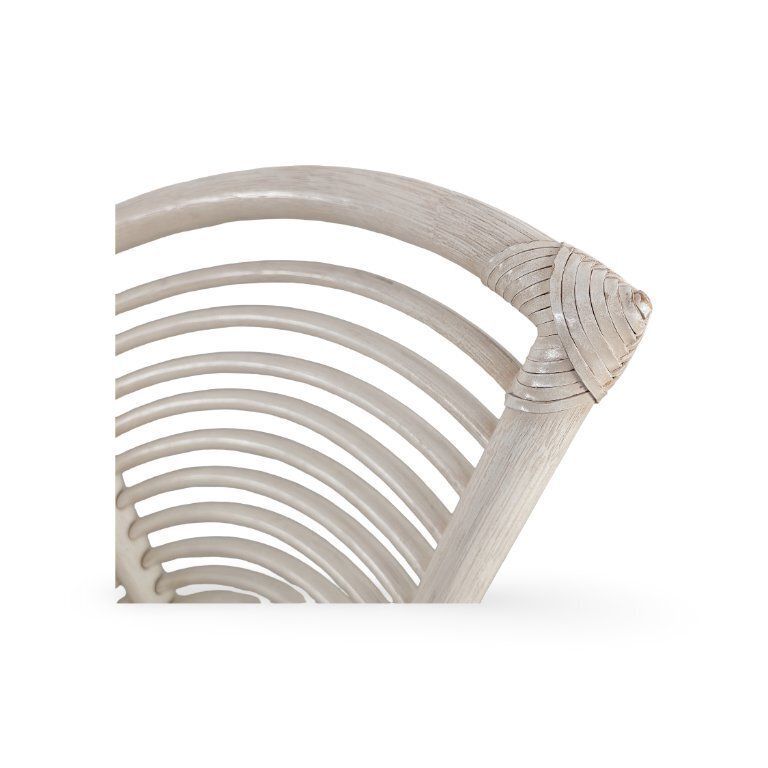 photo for sale Set Van 4 Vlechtwerk Stoelen, Atelier Schütz, Ontwerpstoelen Jaren 1970, Bamboe