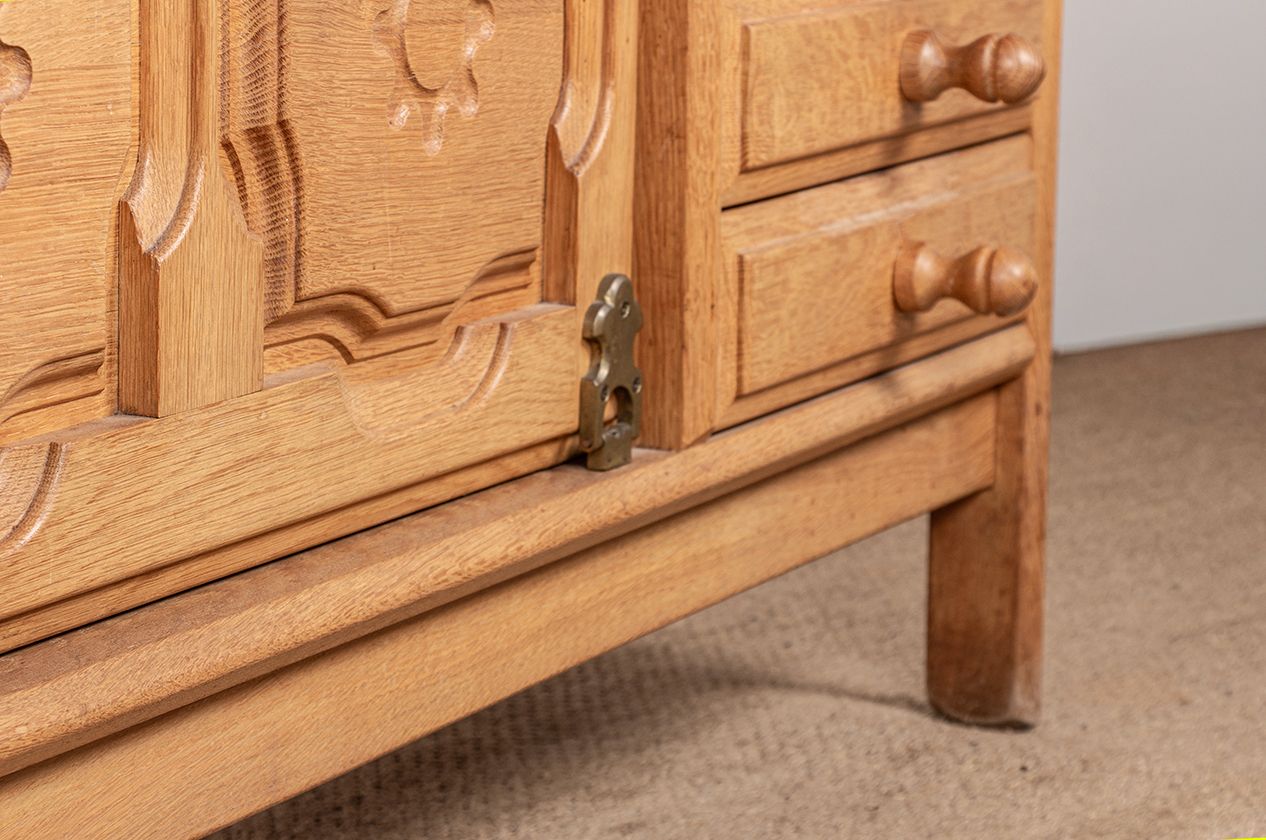 Oak Sideboard By Guillerme And Chambron For Votre Maison 1960. photo vintage