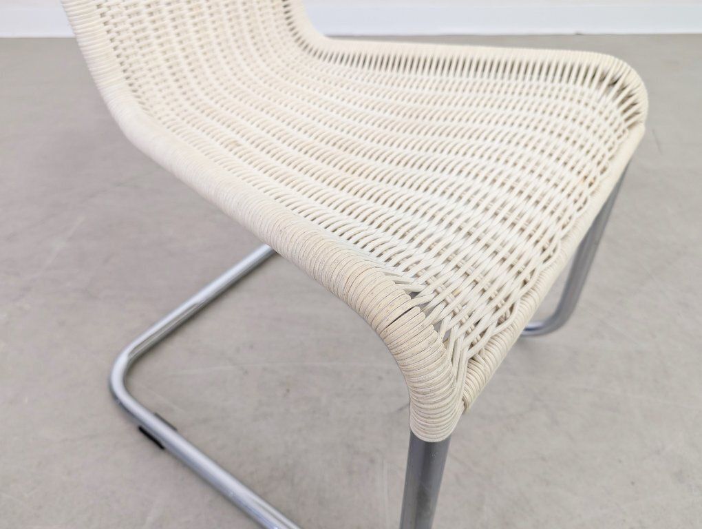 photo for sale Lot de 5 chaises cantilever Tecta B20 beige clair, par Jean Prouvé
