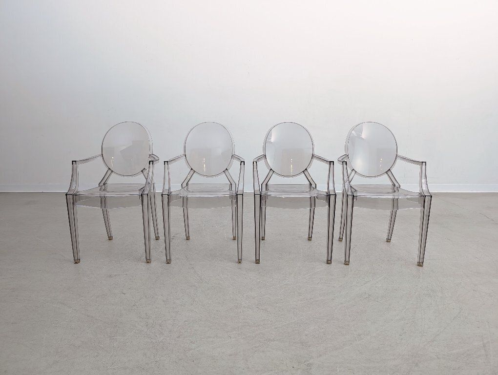 Set Van 4 Stapelbare Kartell Ghost Chairs, Ontwerp Philippe Starck photo for sale