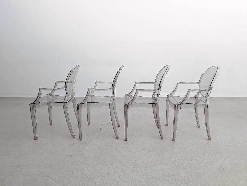 Set van 4 stapelbare Kartell Ghost Chairs, ontwerp Philippe Starck photo buy