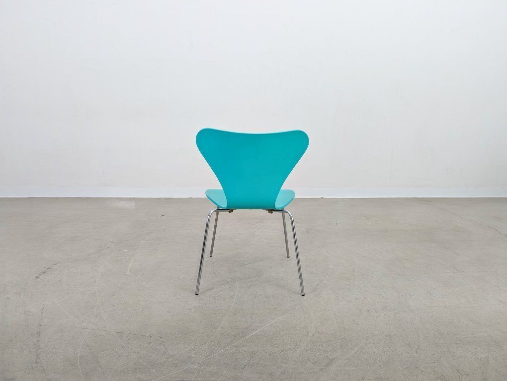 Fritz Hansen Series 7 stoel turquoise 3107 stoel Arne Jacobsen photo buy