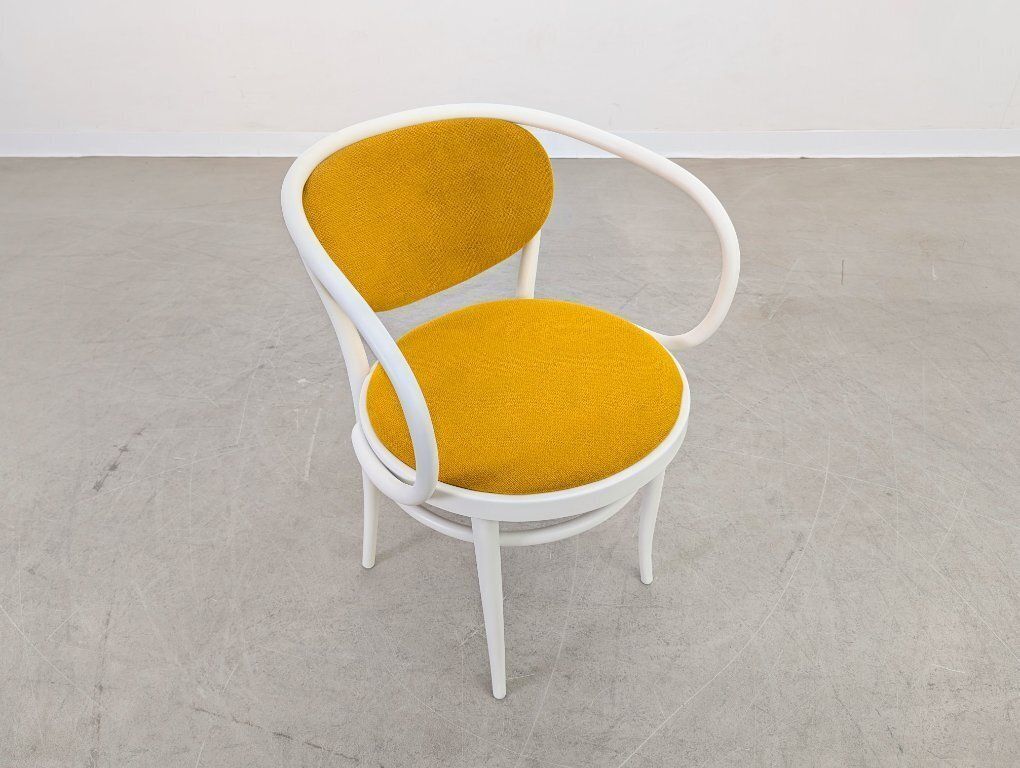 photo for sale Set Of 7 Thonet Chairs 210 P Bentwood 1960s Yellow Design Classic