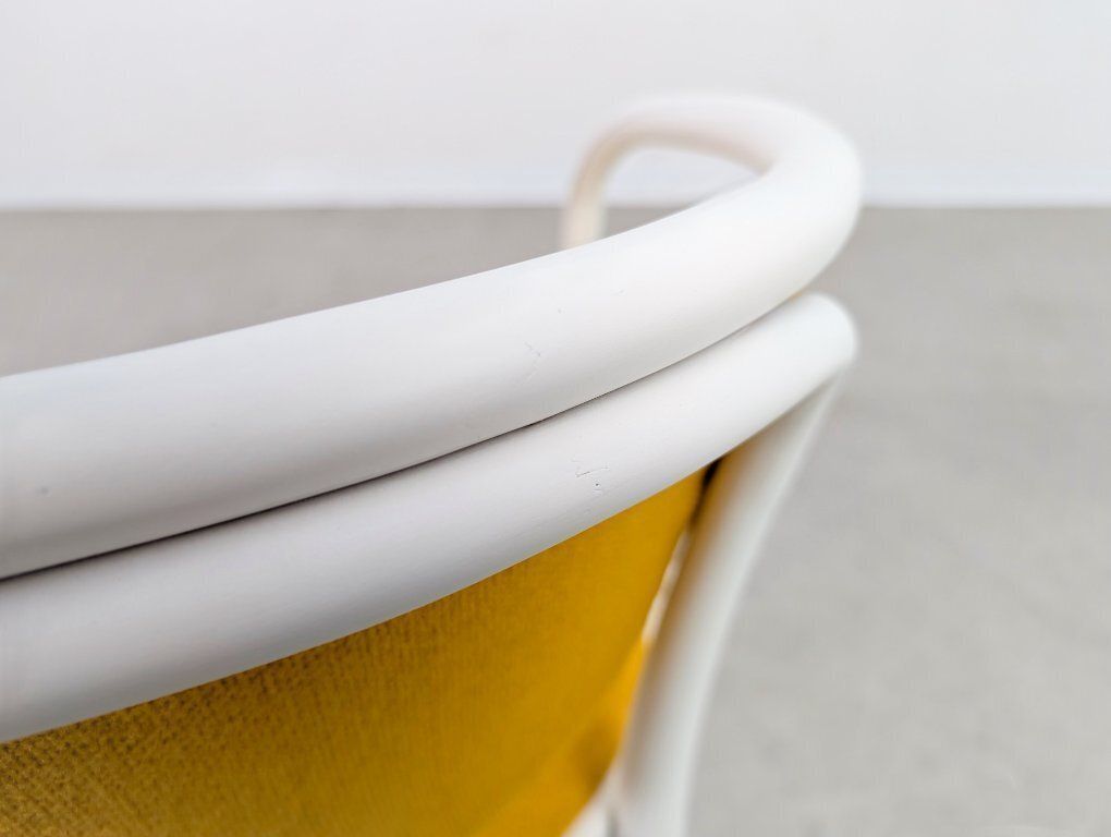 photo buy Set van 7 Thonet stoelen 210 P Bentwood jaren 1960 geel design classic