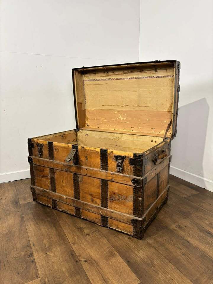 Furniture Victorian Domed Steamer Trunk, 1800s photo