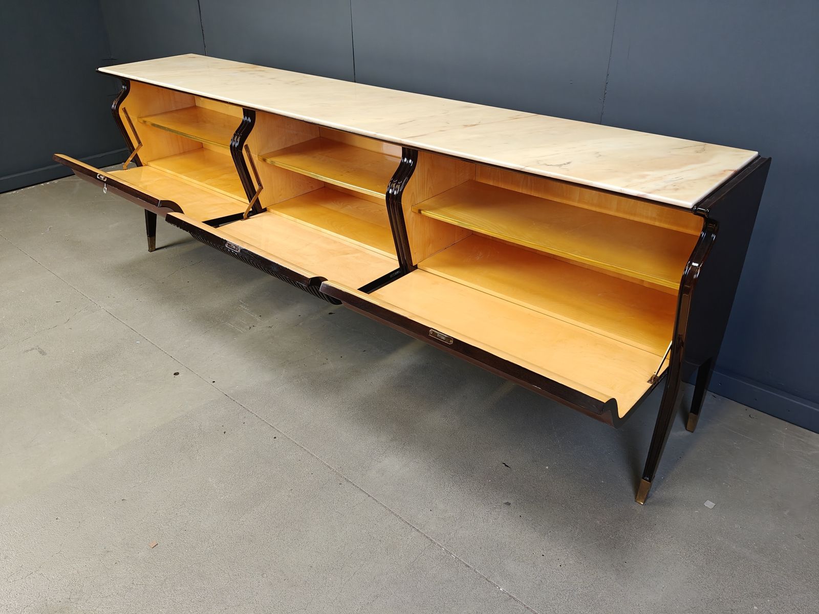 Credenza By Osvaldo Borsani For Atelier Borsani Varedo, 1950s photo for sale