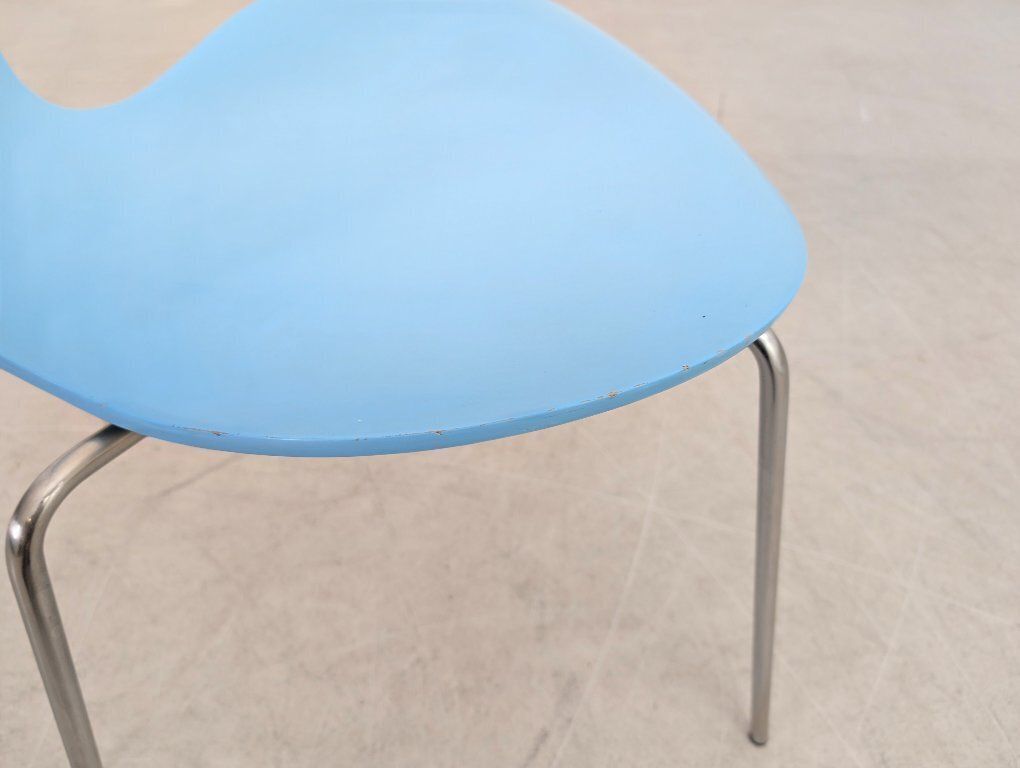 Fritz Hansen Series 7 Chair Light Blue 3107 Chair Arne Jacobsen photo buy