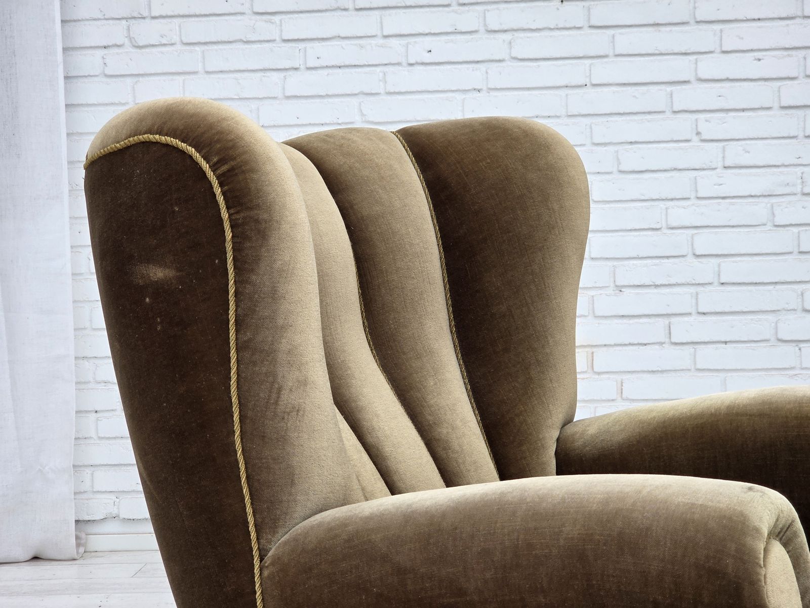 Jaren 1960, Deense Relax Fauteuil, Donkergroen Meubelvelours, Essenhout. photo vinterior