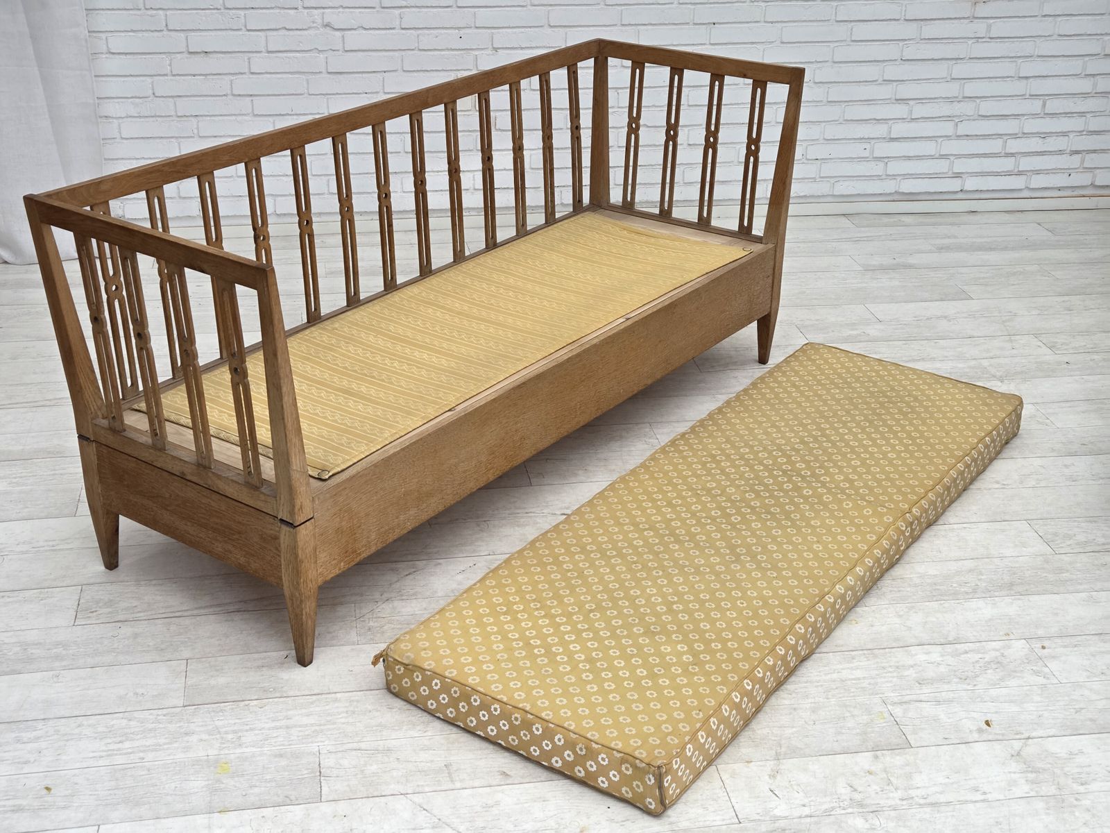 1970s, Swedish Drop Arm Sofa/Daybed, Furniture Fabric, Oak Wood. photo vintage