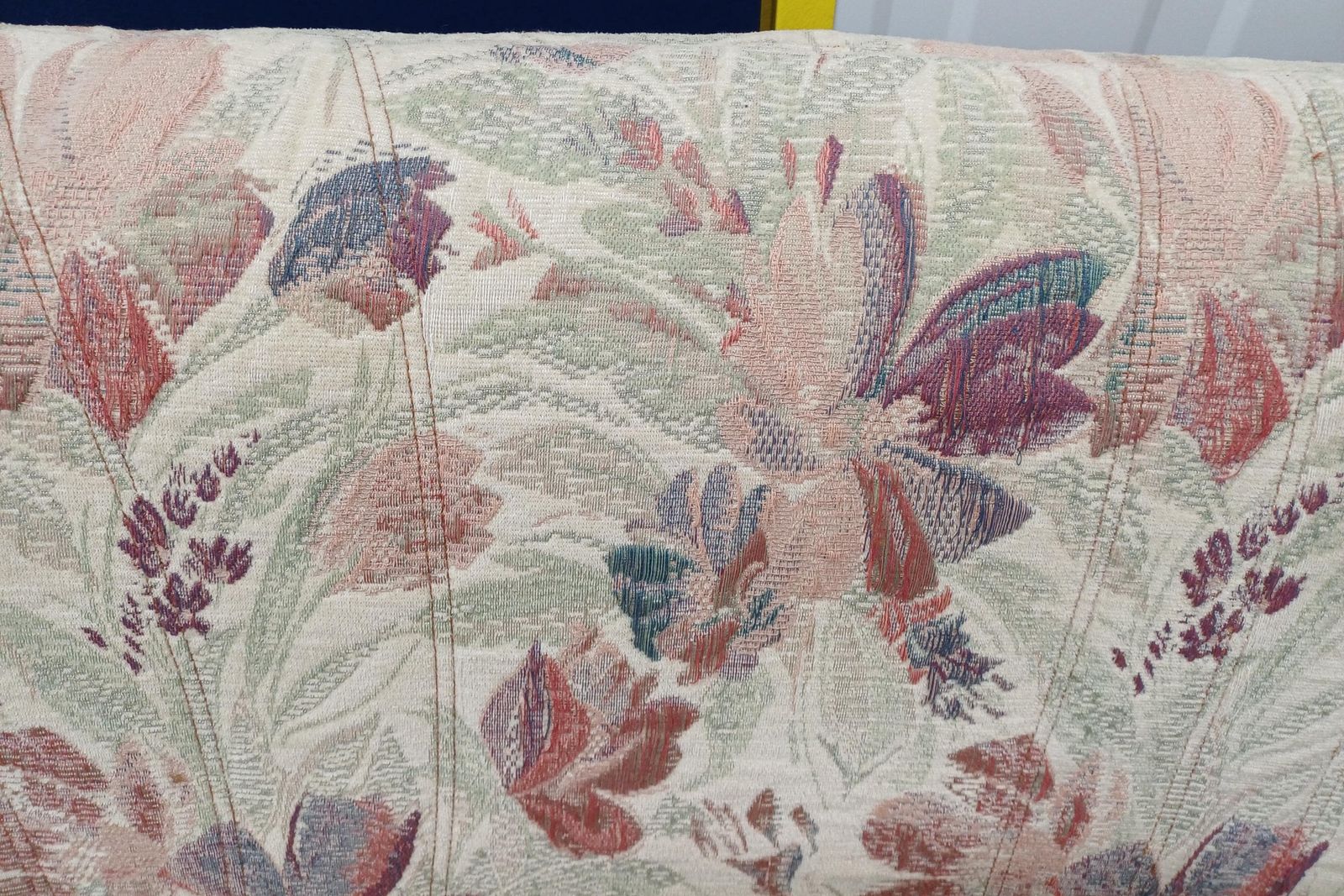Ercol 952/3 Salisbury (Jubilee) 3 Seat Sofa / Settee Golden Dawn   Free Delivery Within 50 Miles, Further "At Cost" photo 400.0