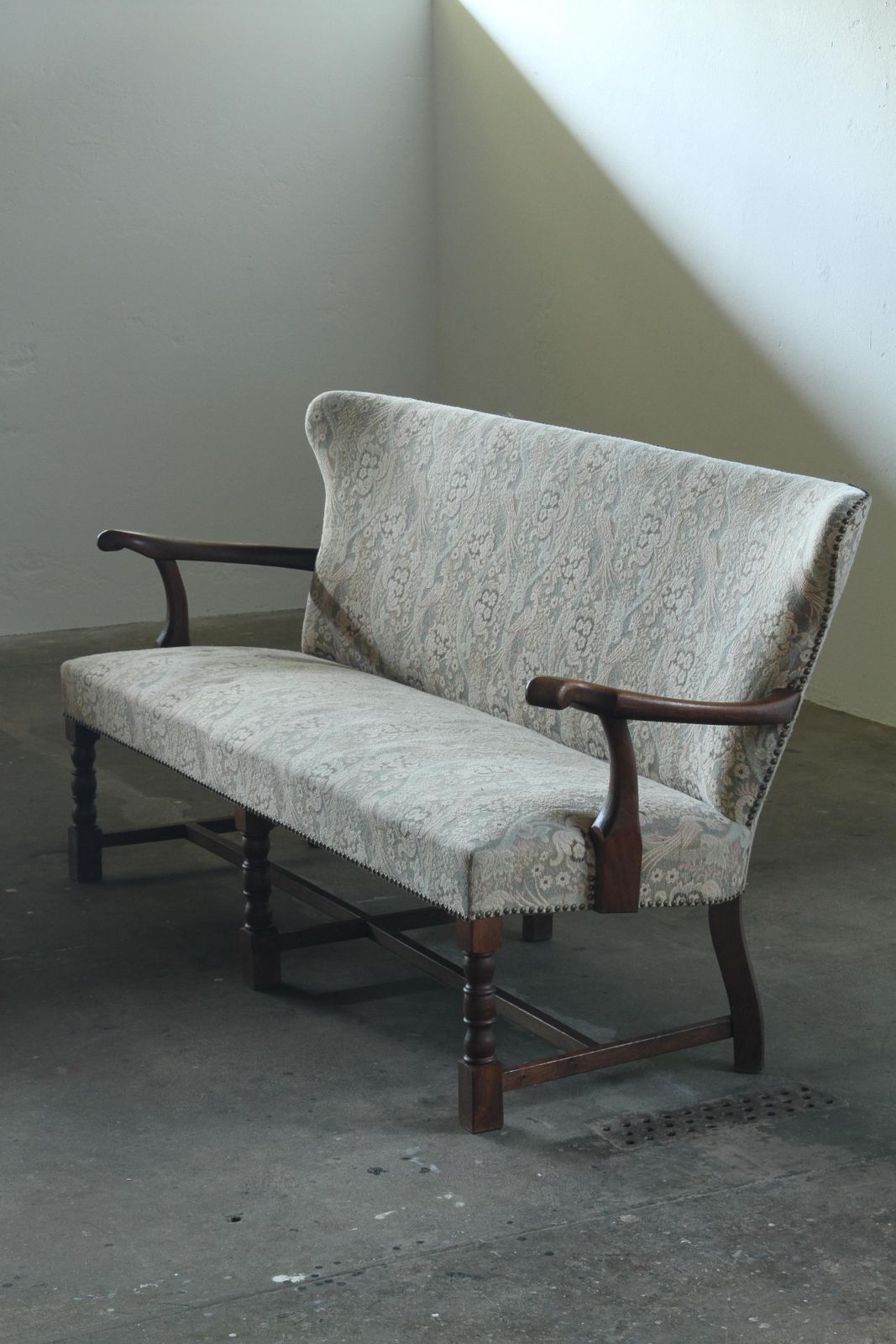 2081.0 Vintage Danish Art Deco Cabinet Maker Sofa In Oak   1940s Made In Denmark photo