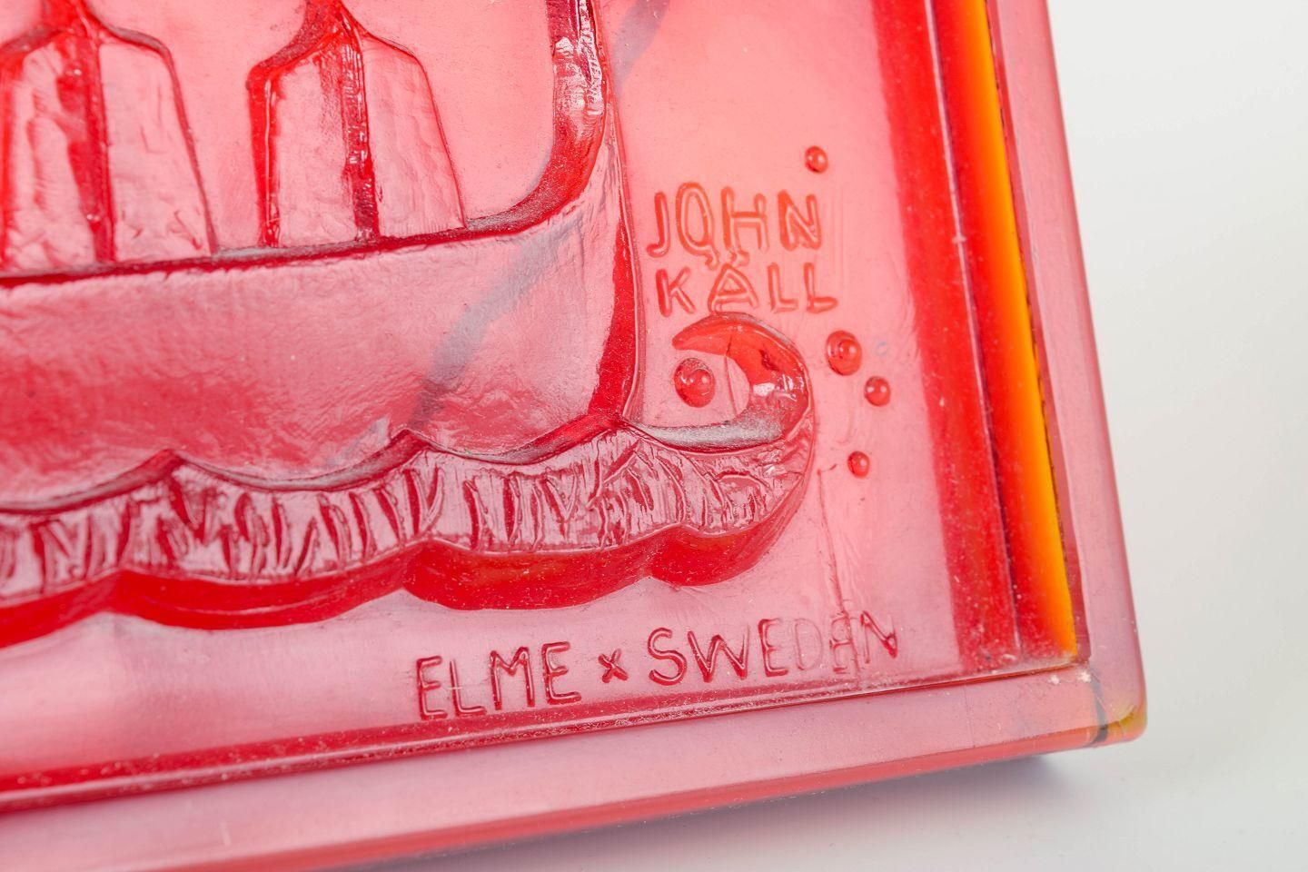John Käll, Elme Sweden. Relief mural en verre artistique avec drakkar viking, années 1970. photo Art