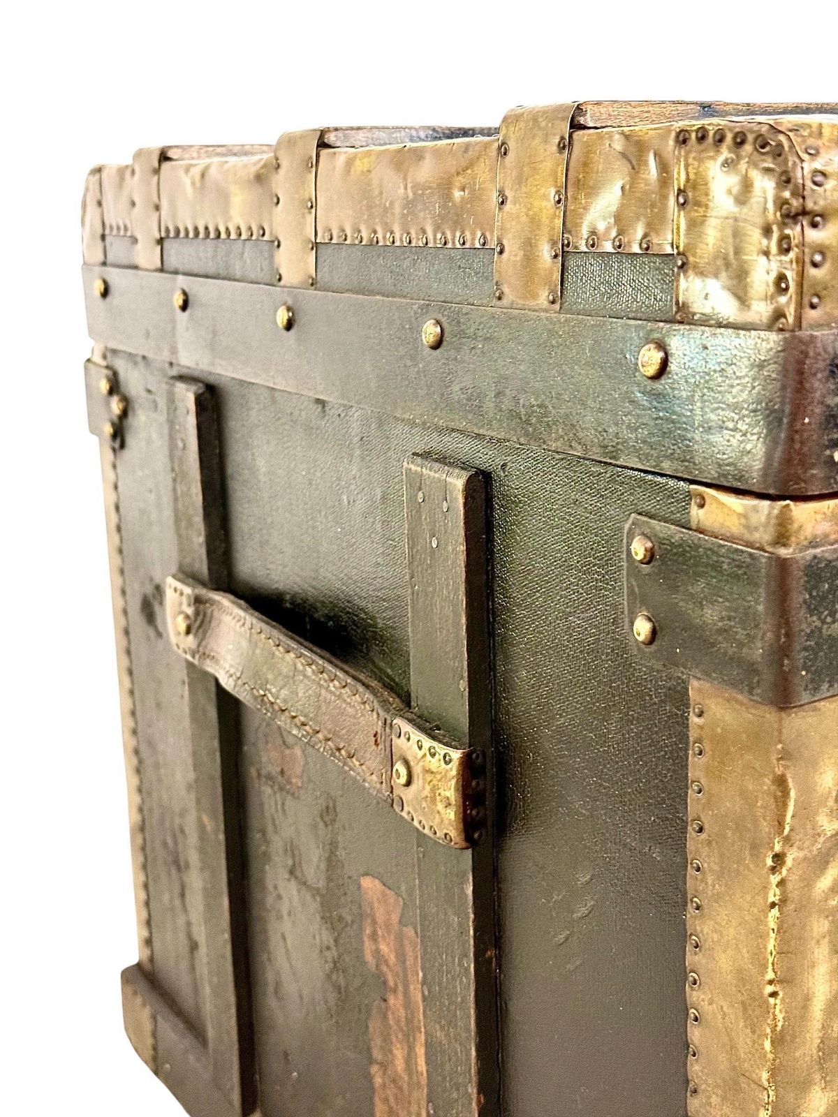 photo for sale Black Canvas And Brass Flat Travel Trunk, Belle époque France Circa 1912