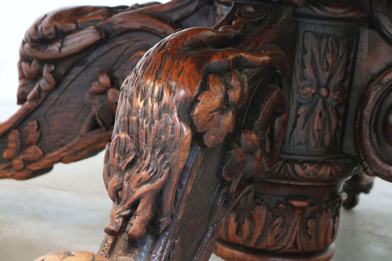 photo furniture Table à manger ovale de chasse d'époque, chêne, style Forêt-Noire, XIXe siècle