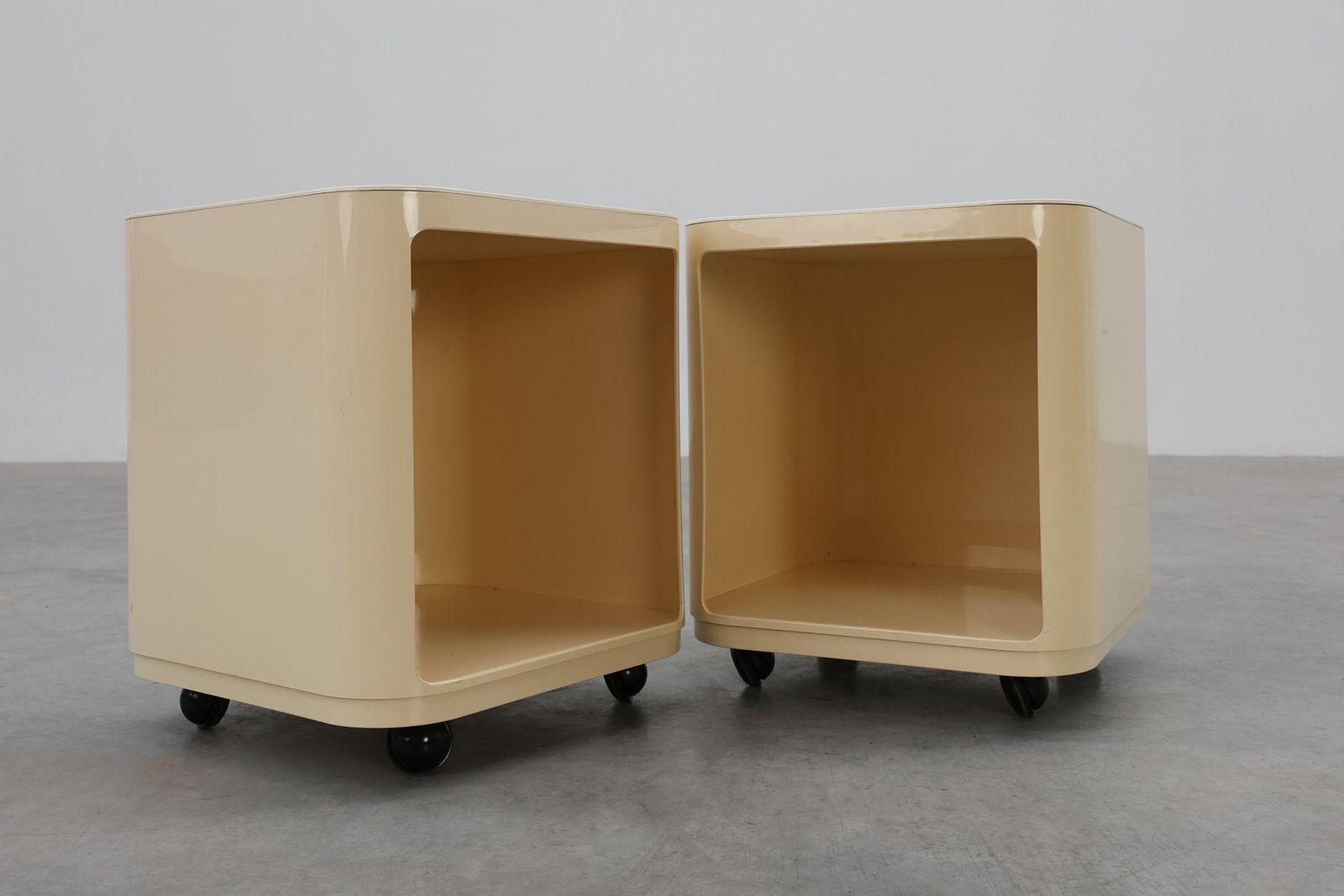 Model 4979 Componibili Units By Anna Castelli Ferrieri For Kartell, Italy, 1970s, Set Of 2 photo buy