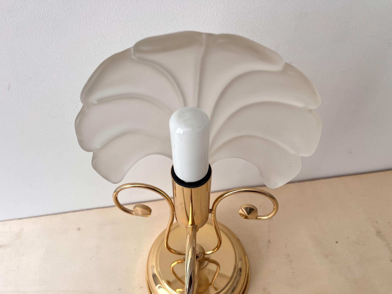 Vintage Glass Shell Desk Lamp, Midcentury Italian Lighting photo vintage