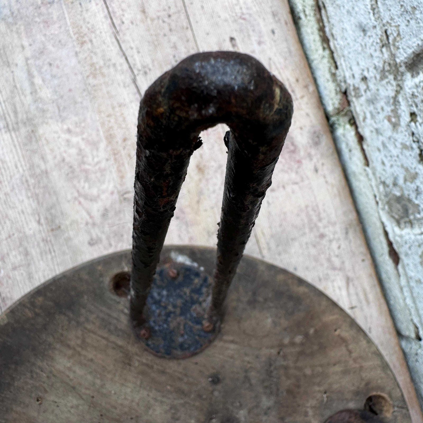 Vintage houten bijzettafel photo vinterior