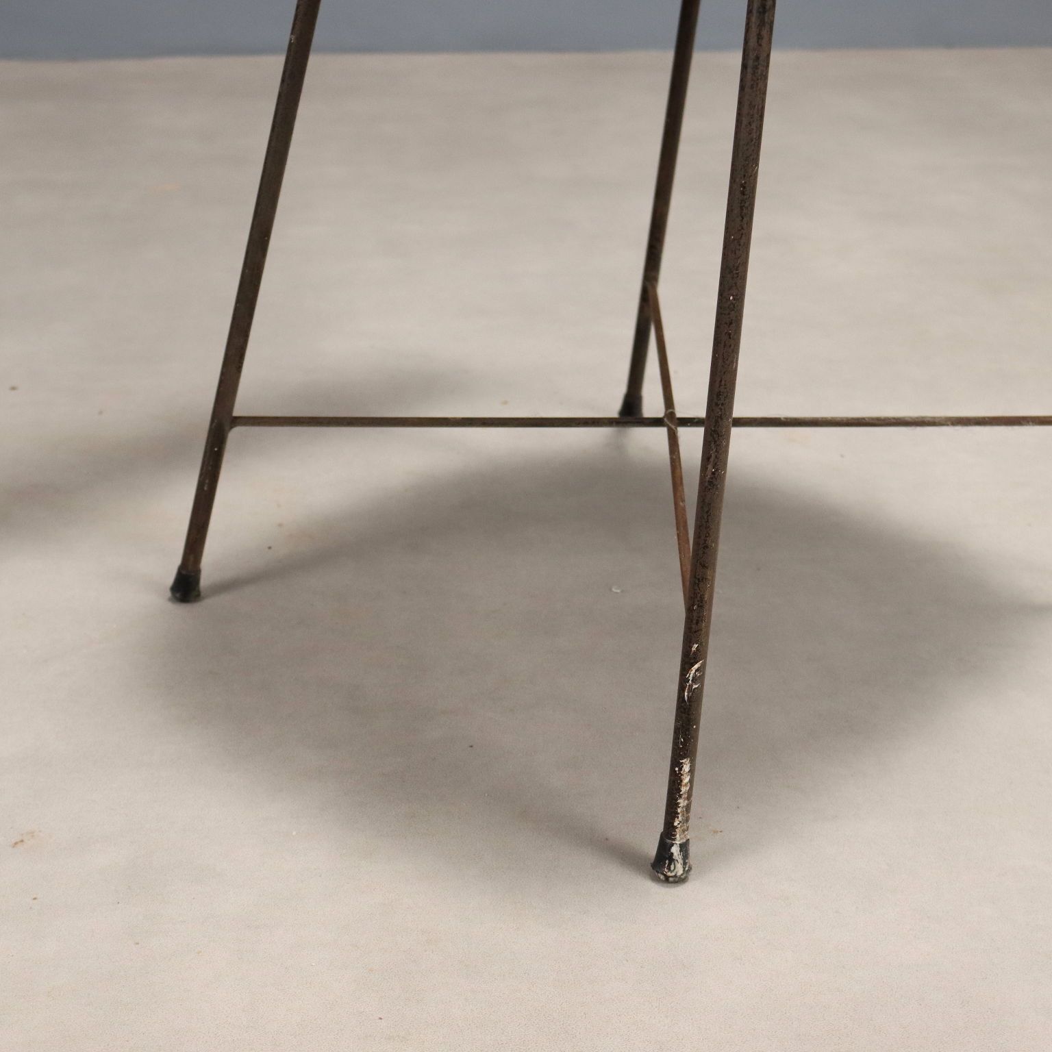 Vintage stoel, geëmailleerd metalen frame, wit skai, Italiaans design, jaren 1960 photo 140.0