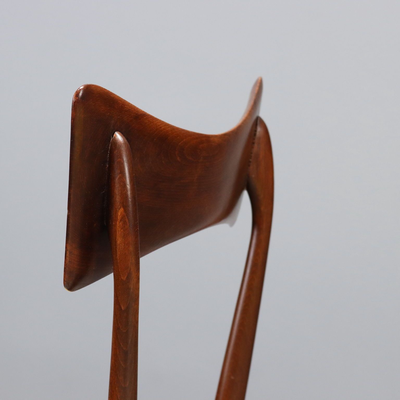 Vintage stoelen, gelakt beukenhout, fluwelen bekleding, design Italië, ca. jaren 1950-1960 photo buy