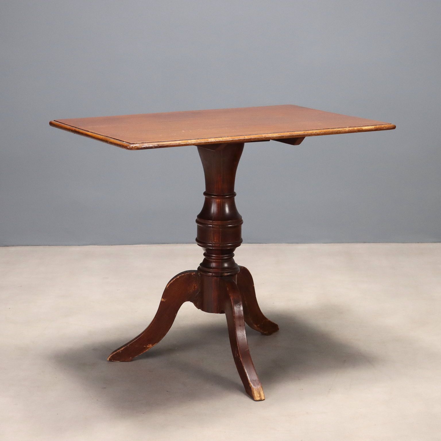 Table d'époque en acajou, pieds façonnés, Royaume-Uni, XIXe siècle