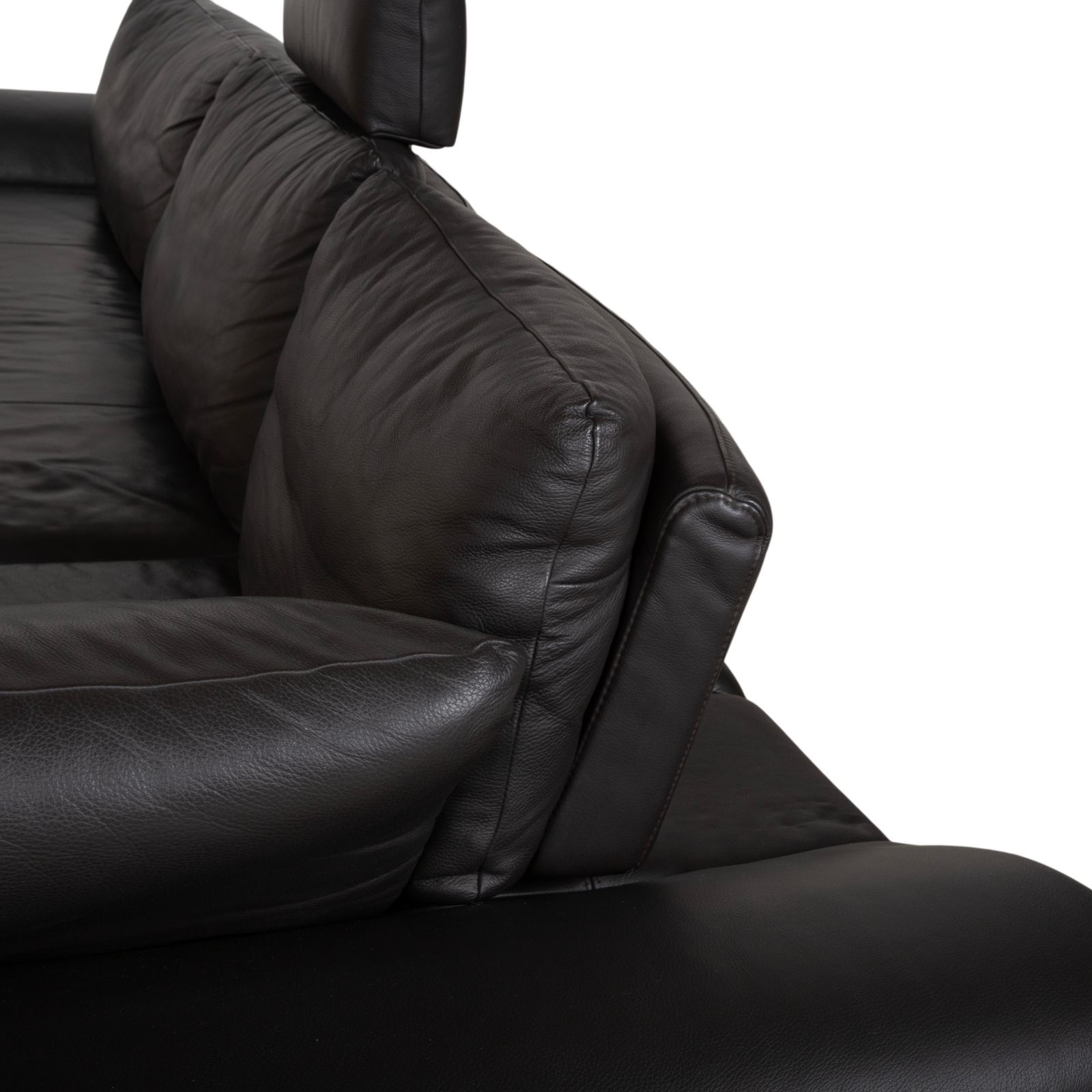 photo furniture Canapé d'angle Ewald Schillig en cuir noir, appuie-tête à réglage manuel