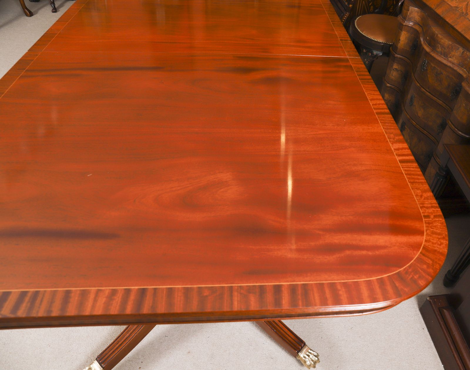 photo furniture Vintage Regency Revival Flame Mahogany Dining Table Set Mid 20th C