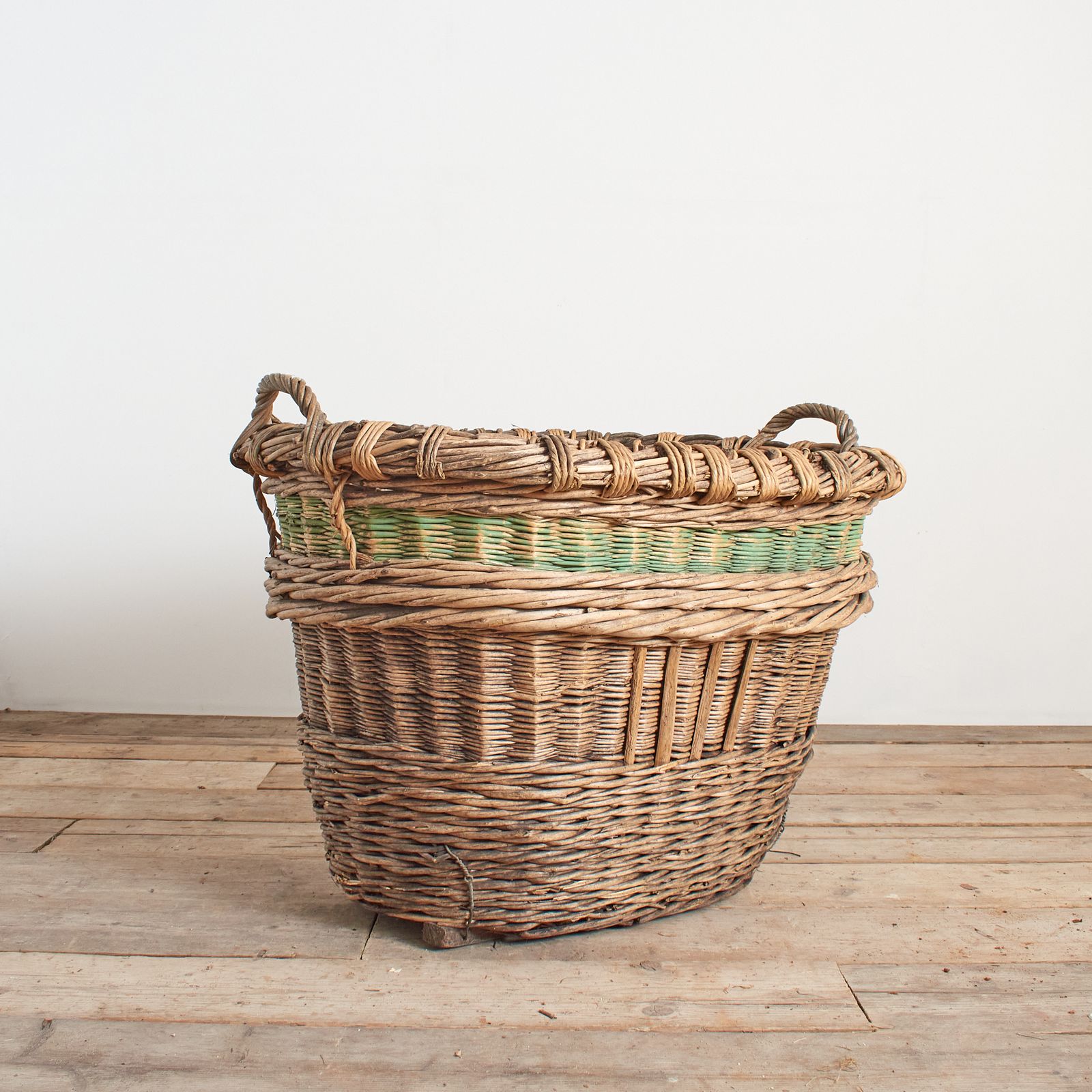Antique French Champagne Grape Harvest Log Basket – Ad. photo Home Decor