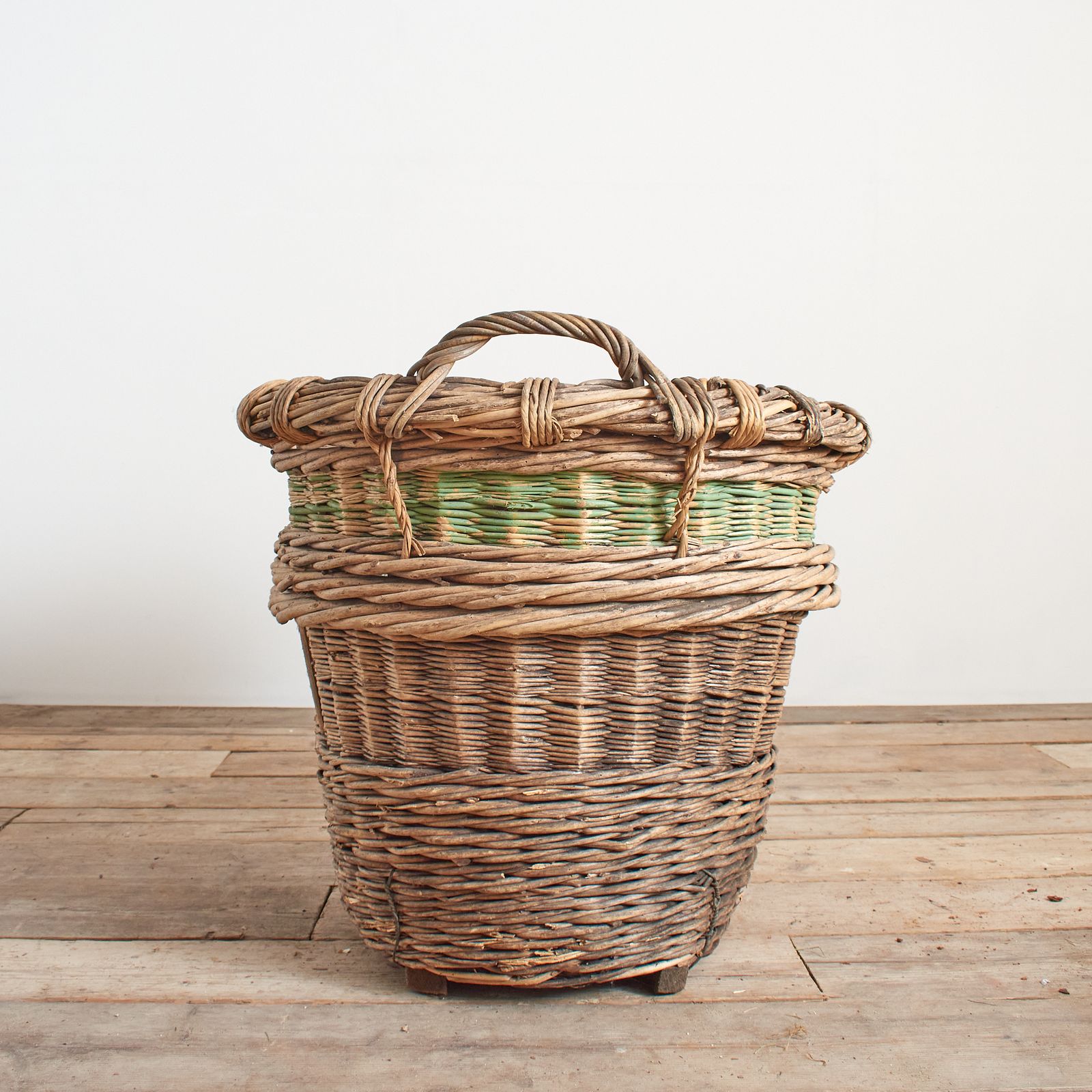 Antique French Champagne Grape Harvest Log Basket – Ad. photo vinterior