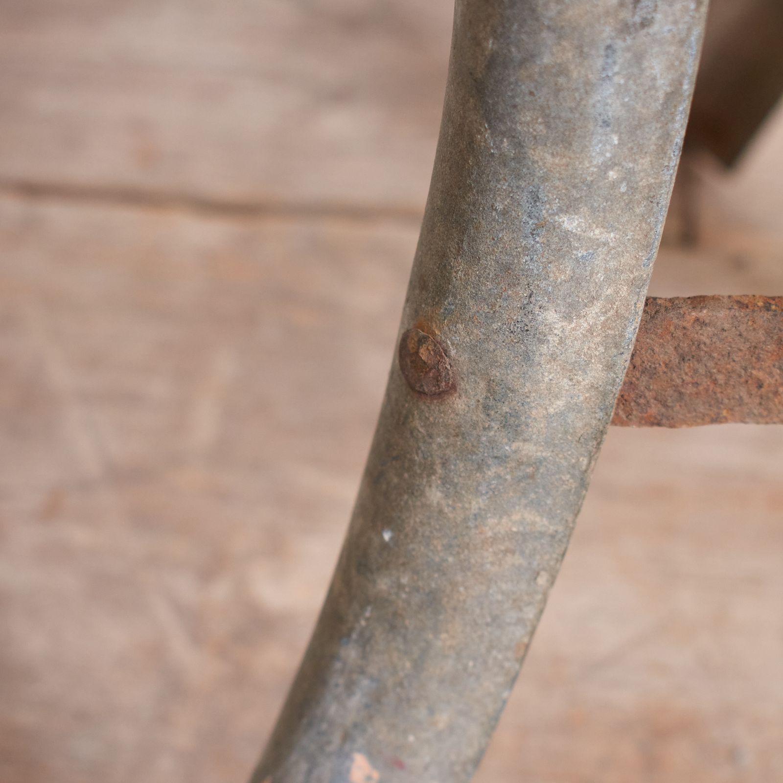 Antique Galvanised Milking Stool. photo vinterior