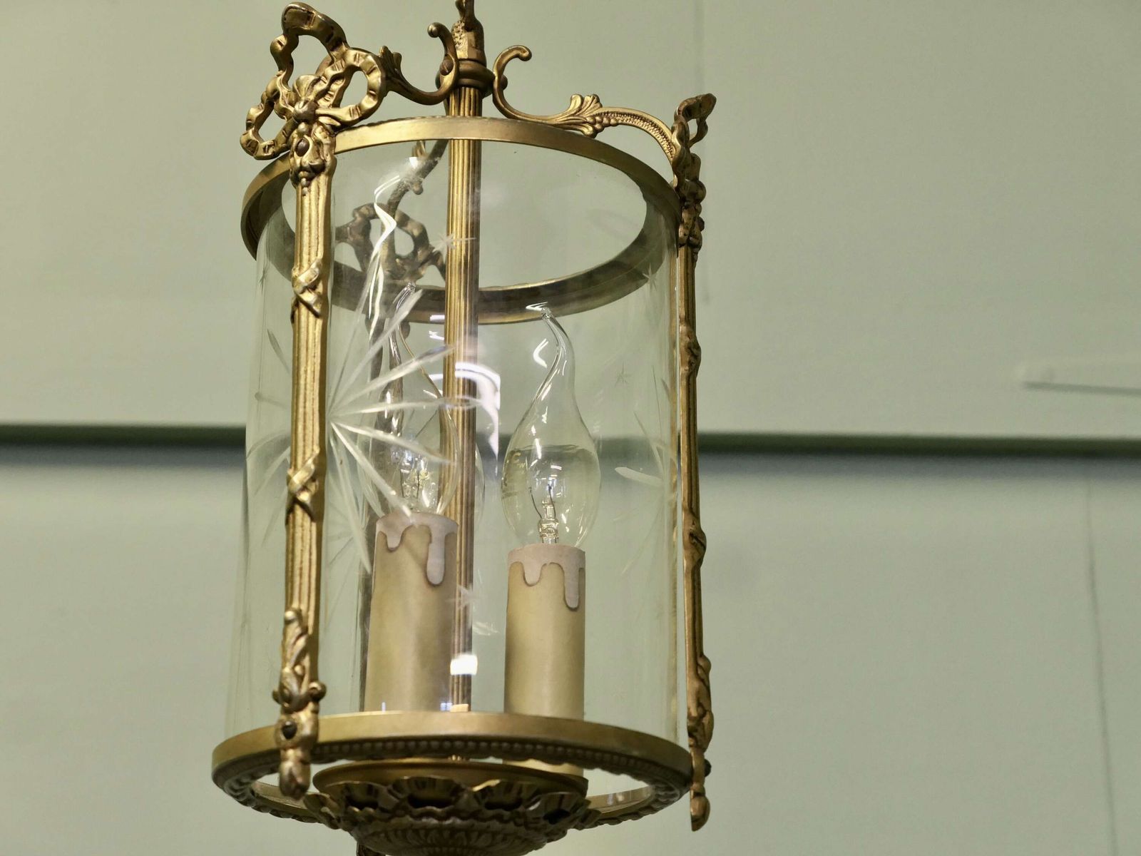 Delightful Art Deco Brass And Star Etched Glass Lantern Delightful Art Deco Brass And Star Etched Glass Lantern Delightful Art Deco Brass And Star Et. photo vinterior