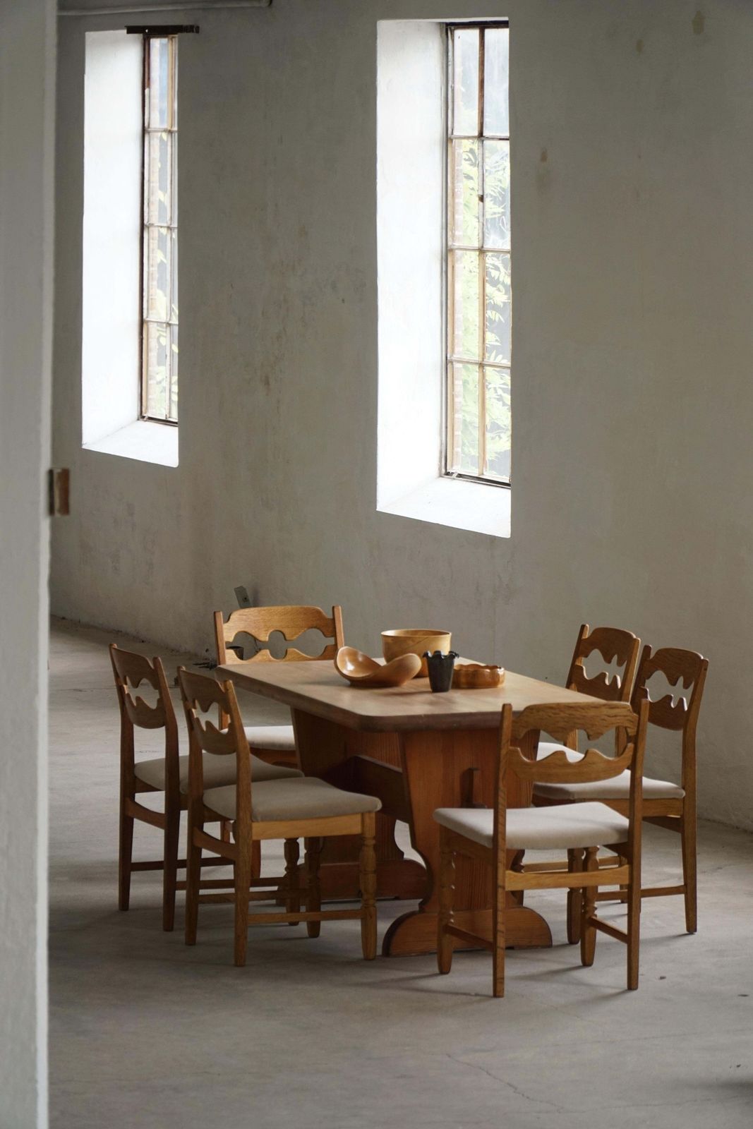 photo furniture Set Of 6 Henning Kjærnulf “Razorblade” Dining Chairs In Oak & Mohair, 1960s